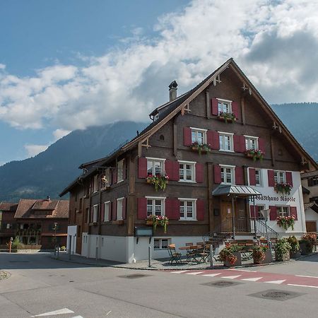 Готель Gasthof Rossle Ненцінг Екстер'єр фото