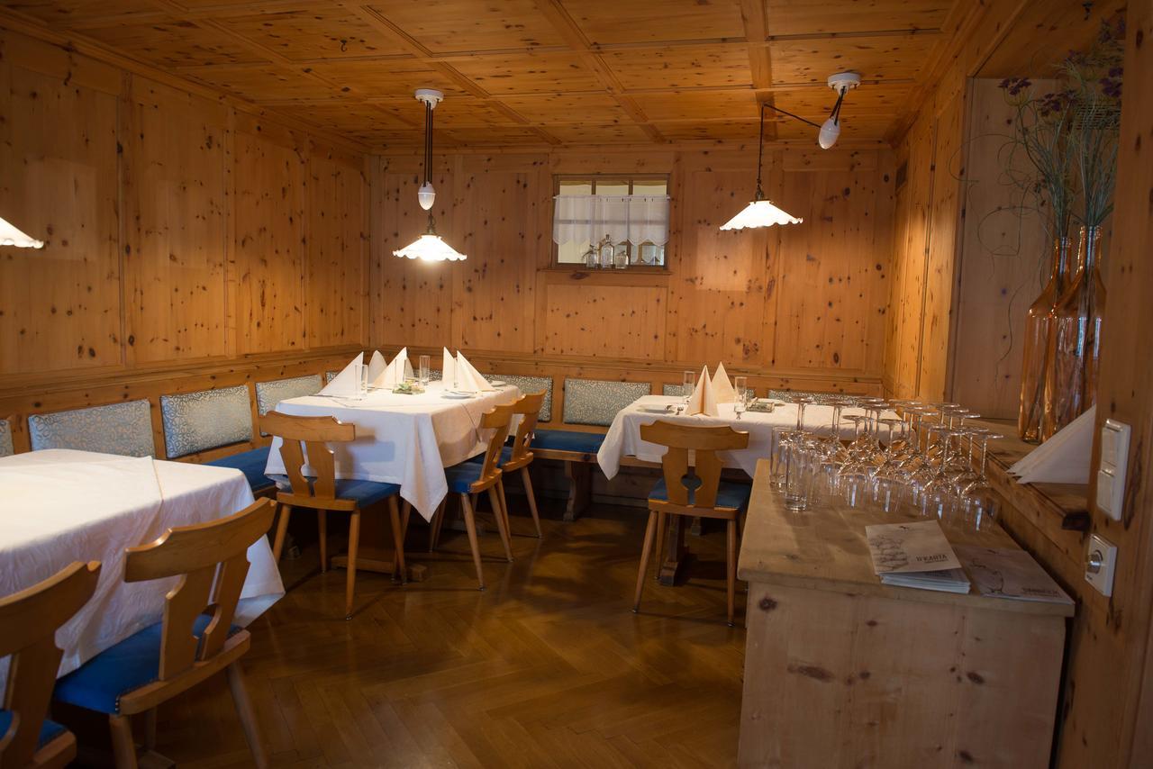 Готель Gasthof Rossle Ненцінг Екстер'єр фото